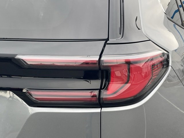 Certified 2025 GMC Acadia Elevation image 23