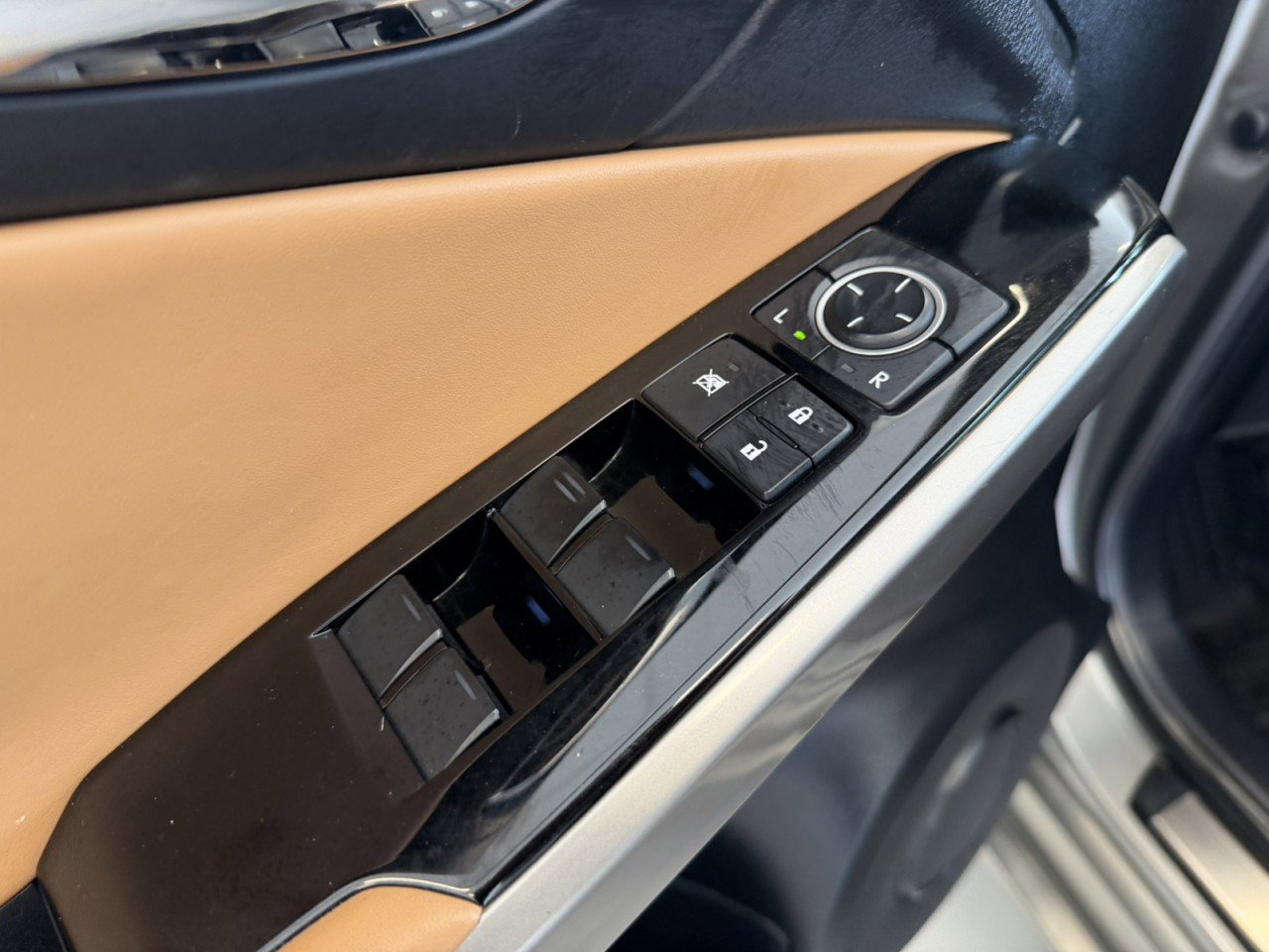 Used 2016 Lexus IS 200t RWD image 30