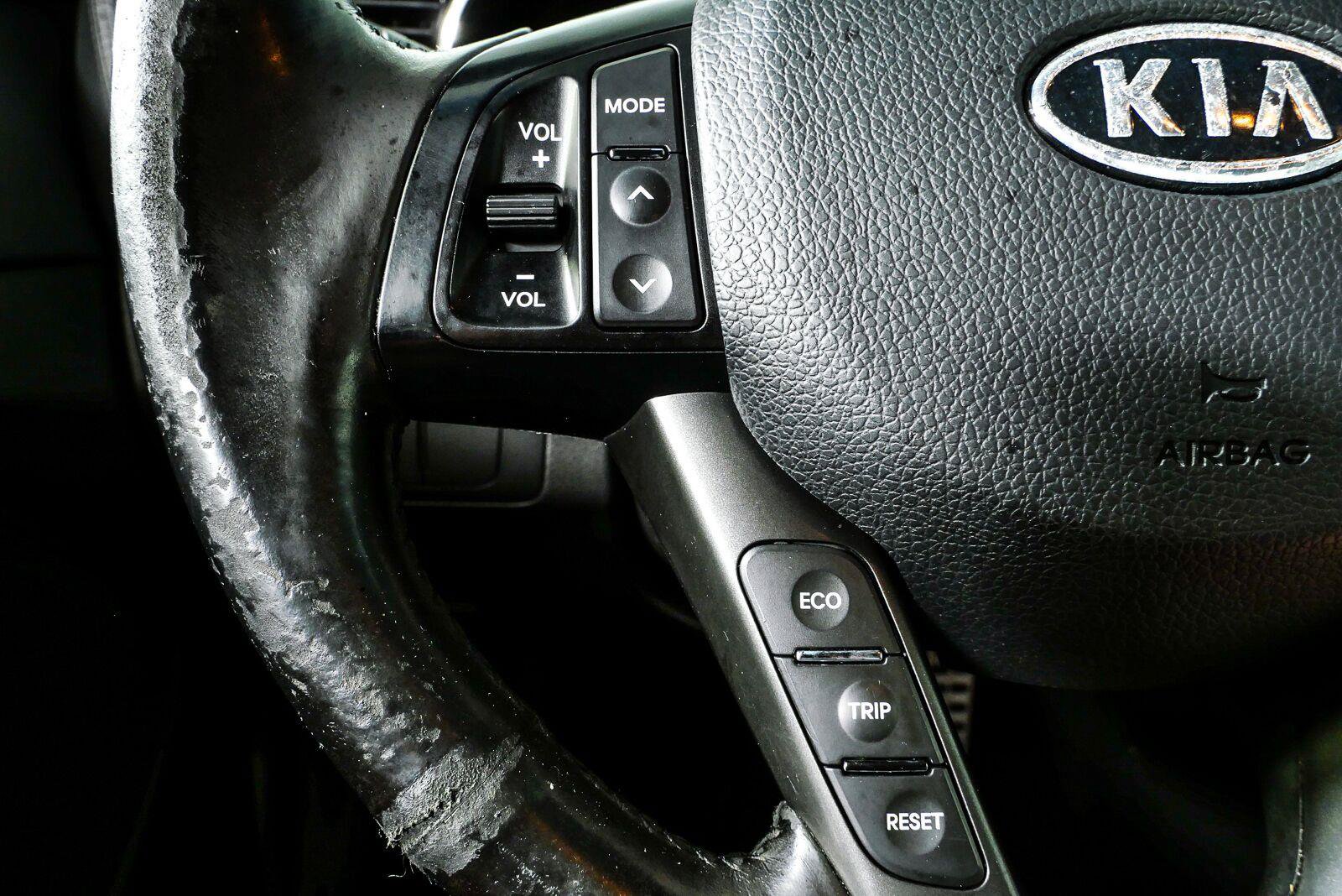 Used 2011 Kia Optima SX FWD image 10