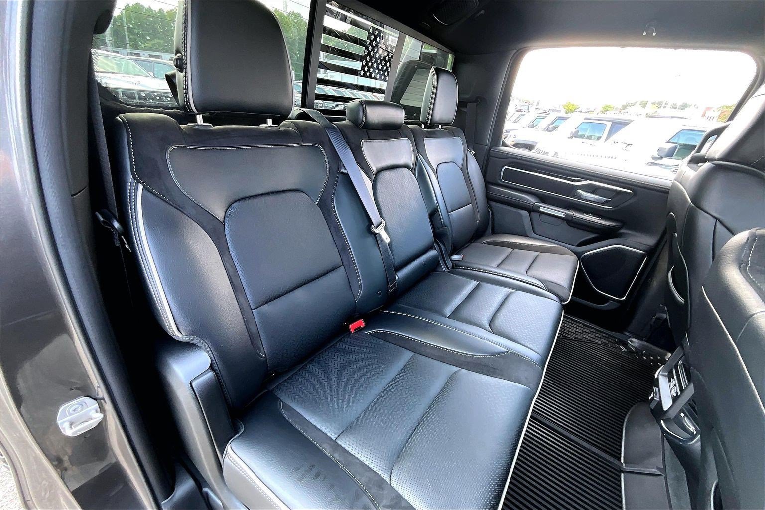 Used 2021 RAM 1500 Laramie w/ Sport Appearance Package AWD/4WD image 22