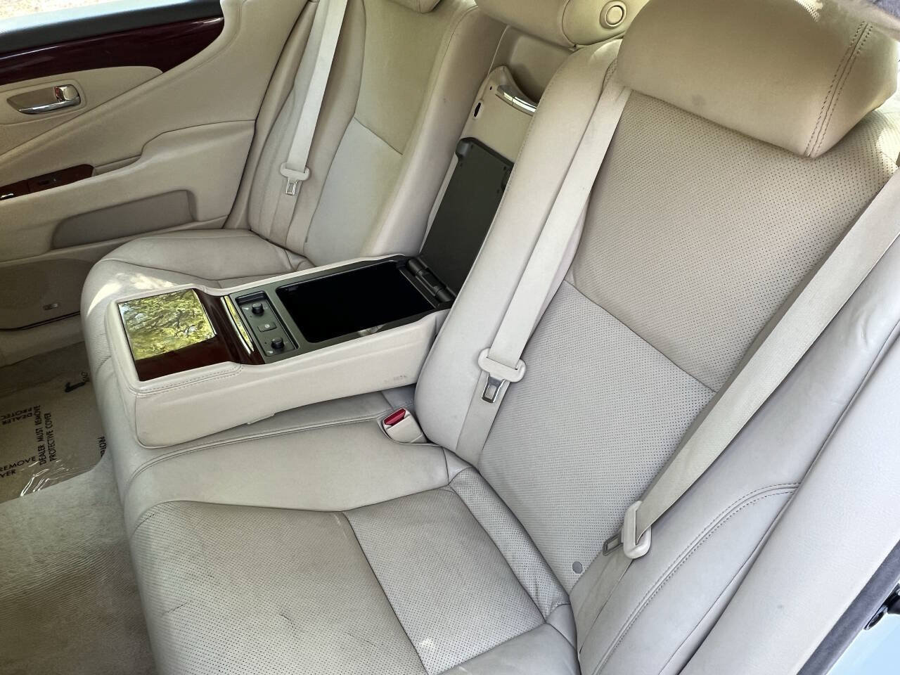Used 2012 Lexus LS 460 AWD w/ Luxury Value Edition image 33