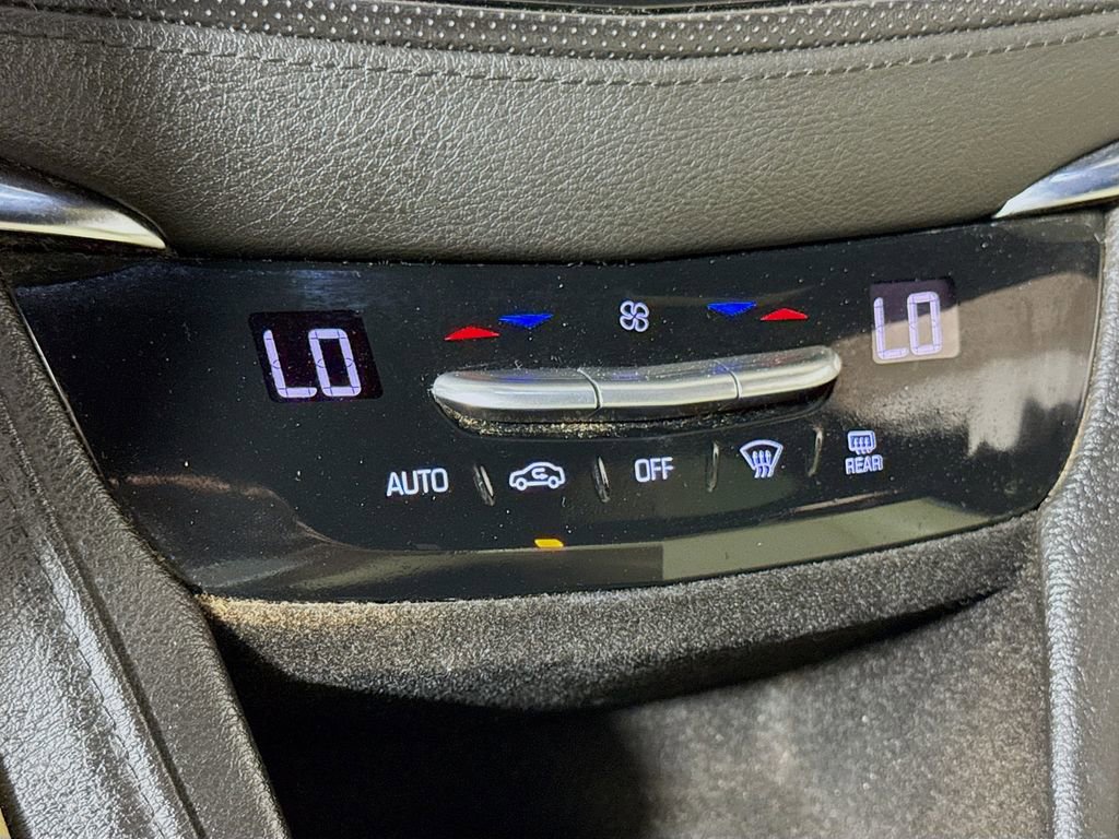 Used 2017 Cadillac XT5 FWD image 14