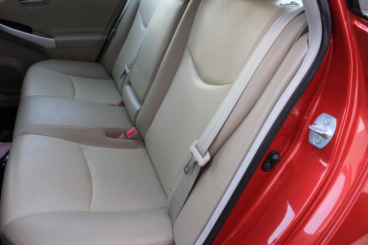 Used 2014 Toyota Prius Four FWD image 13