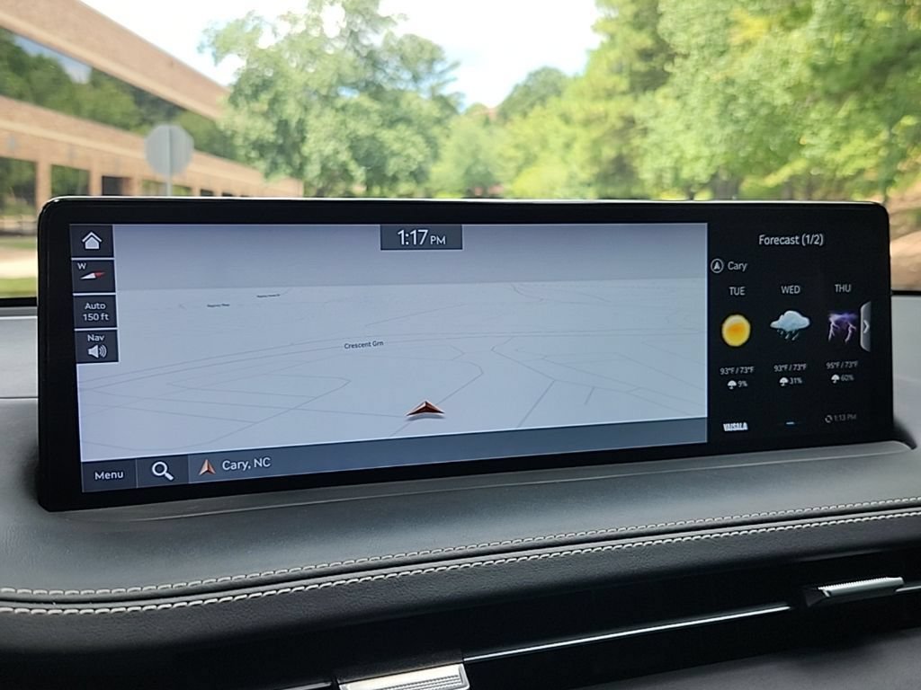 Certified 2025 Genesis Electrified GV70 w/ Prestige Package AWD/4WD image 18