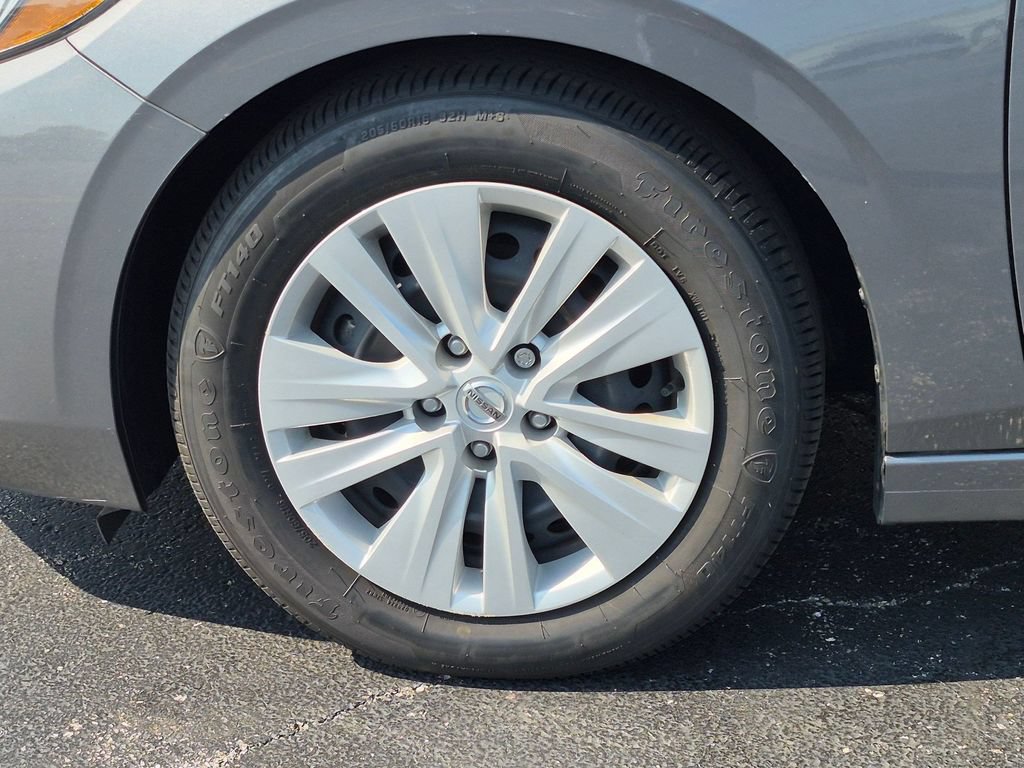 Used 2023 Nissan Sentra S FWD image 9