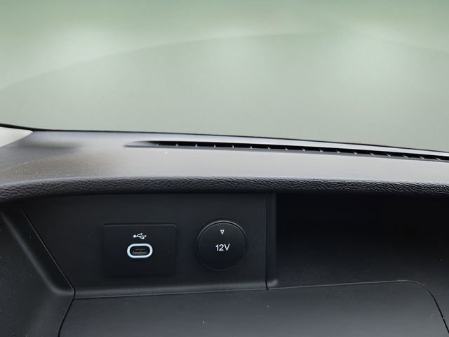 Used 2023 Ford Transit 350 XLT image 33