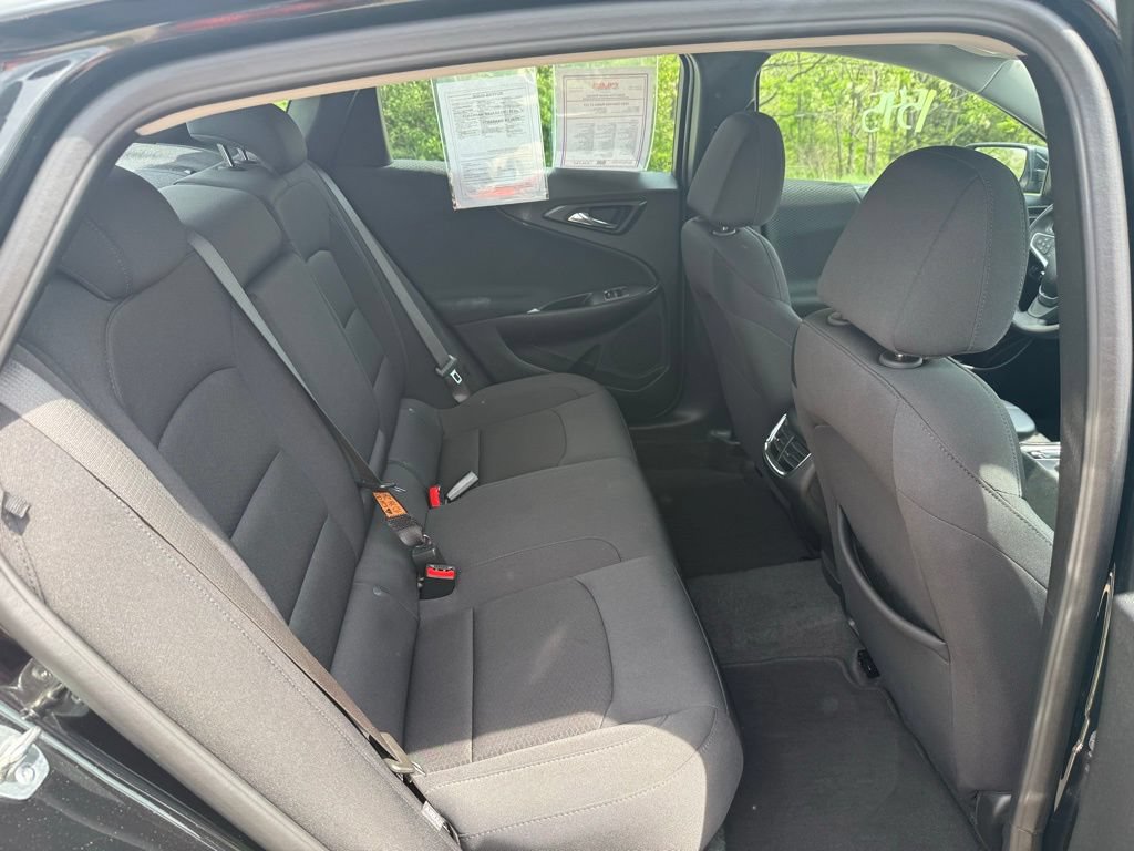 Used 2025 Chevrolet Malibu LT FWD image 15
