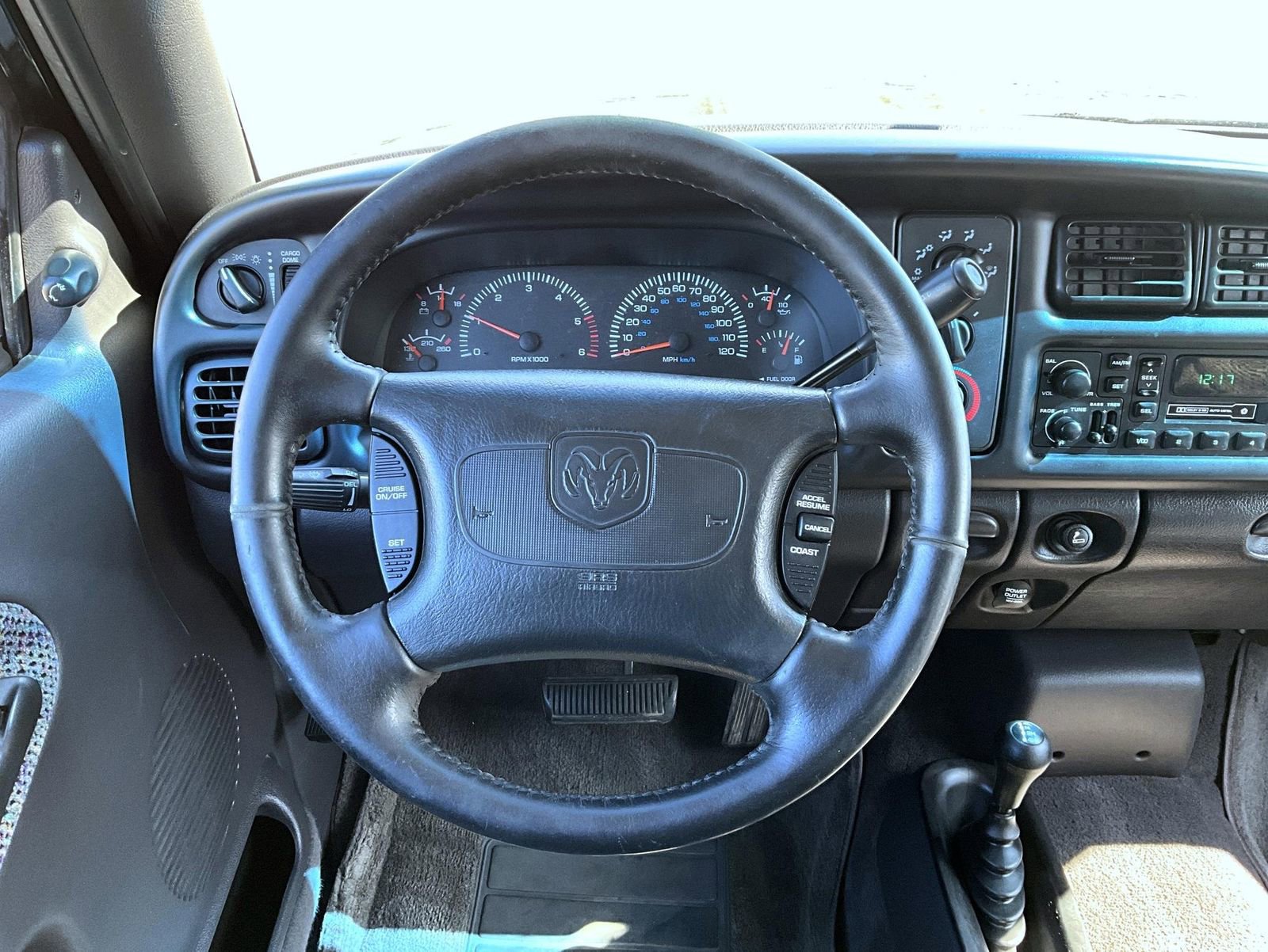 Used 1999 Dodge Ram 2500 Truck 4x4 Quad Cab image 12