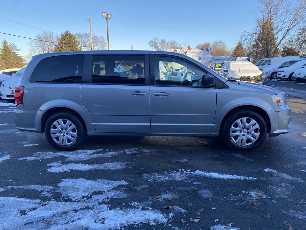 Used 2017 Dodge Grand Caravan SE w/ Power Window Group image 4