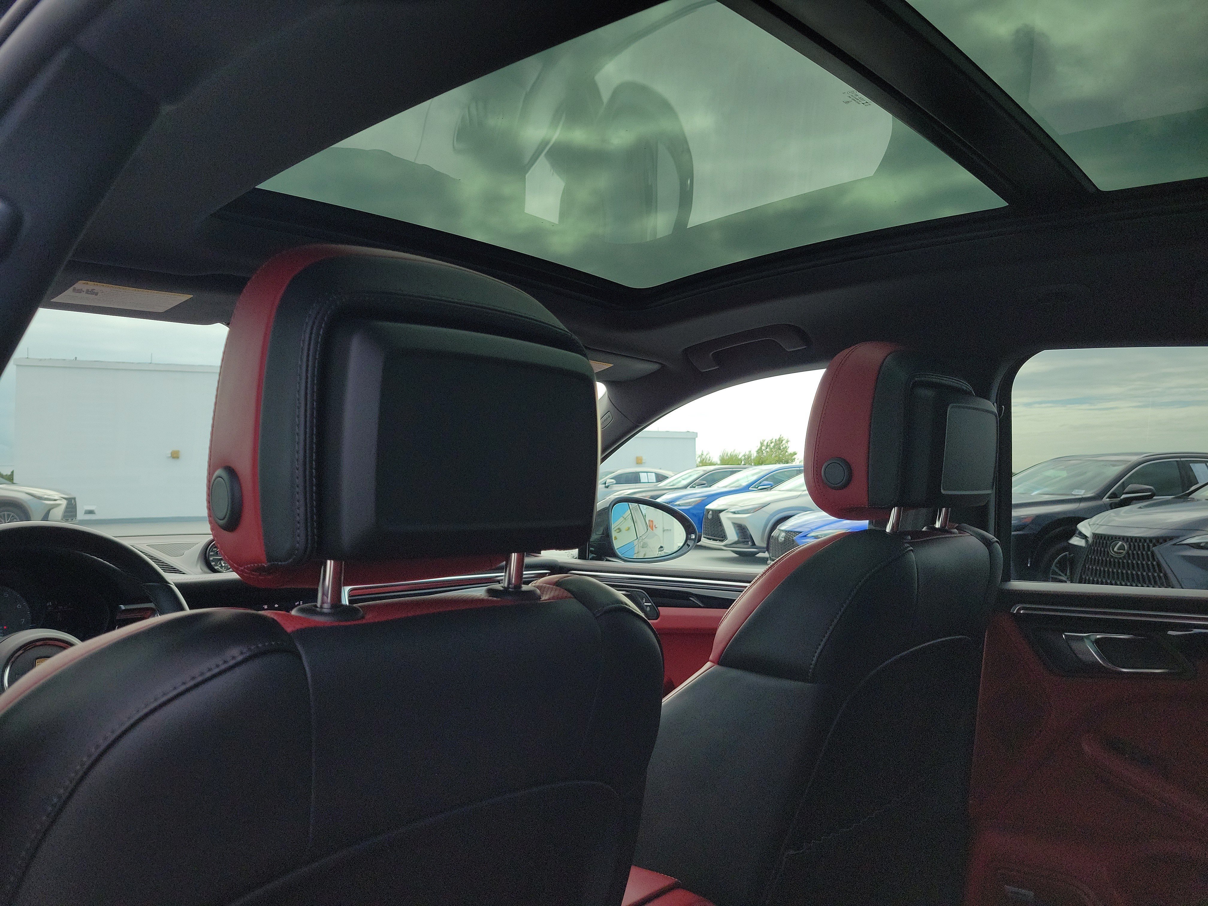 Used 2024 Porsche Macan S AWD/4WD image 15
