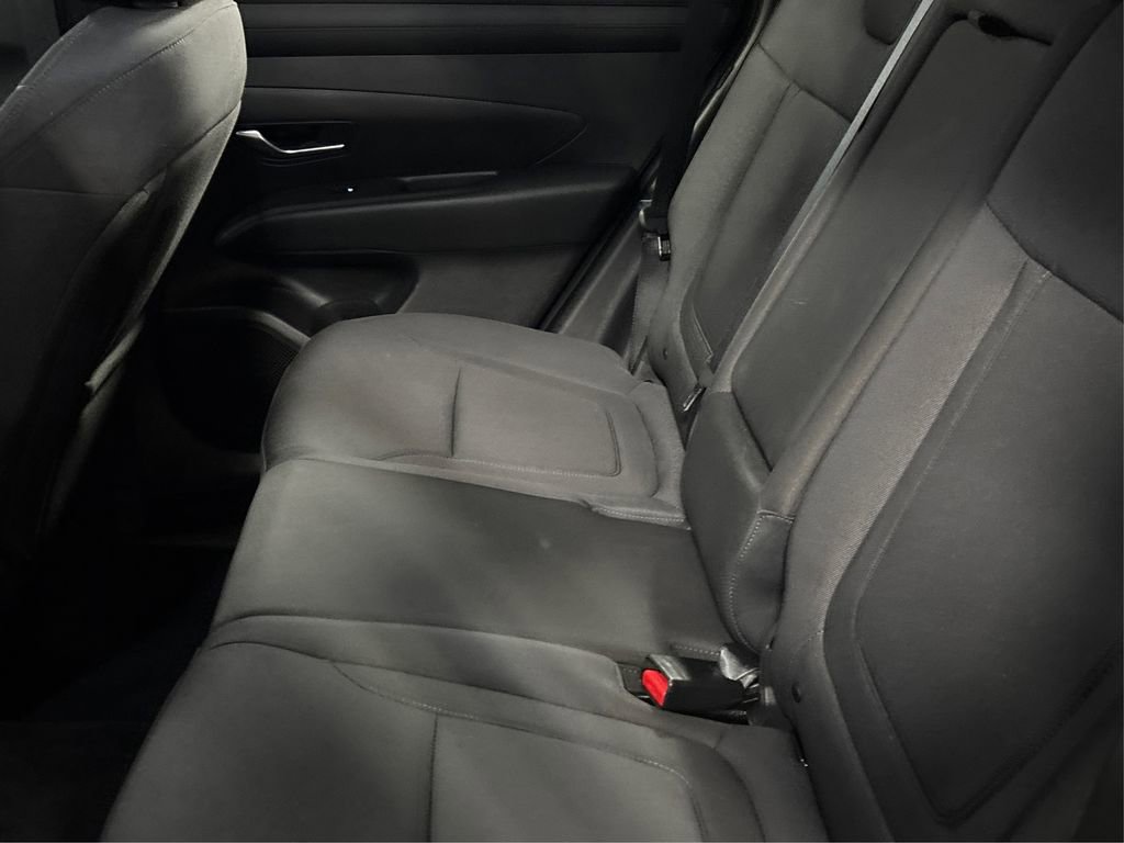 Certified 2025 Hyundai Tucson SE image 10