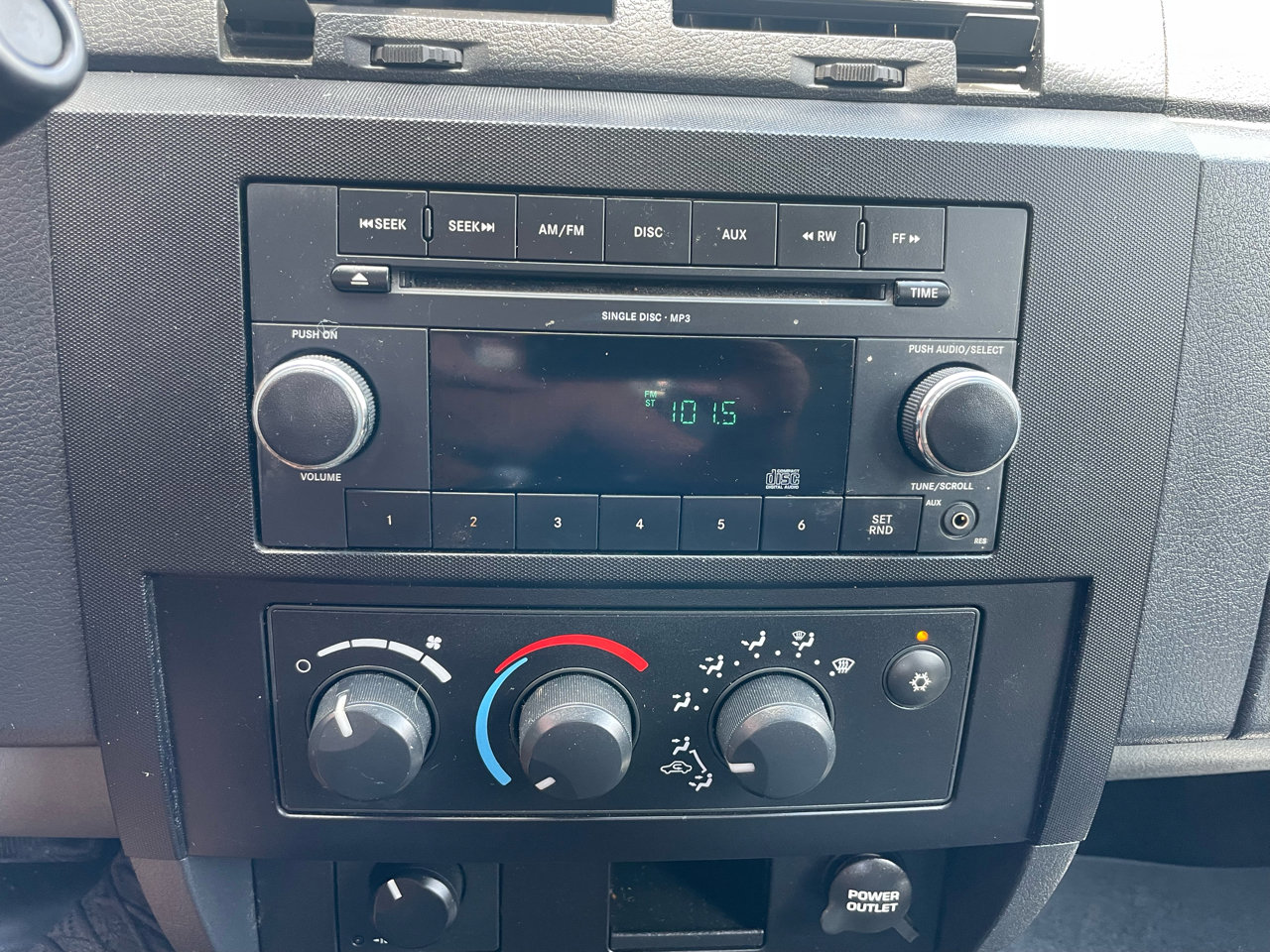 Used 2008 Dodge Dakota ST image 18