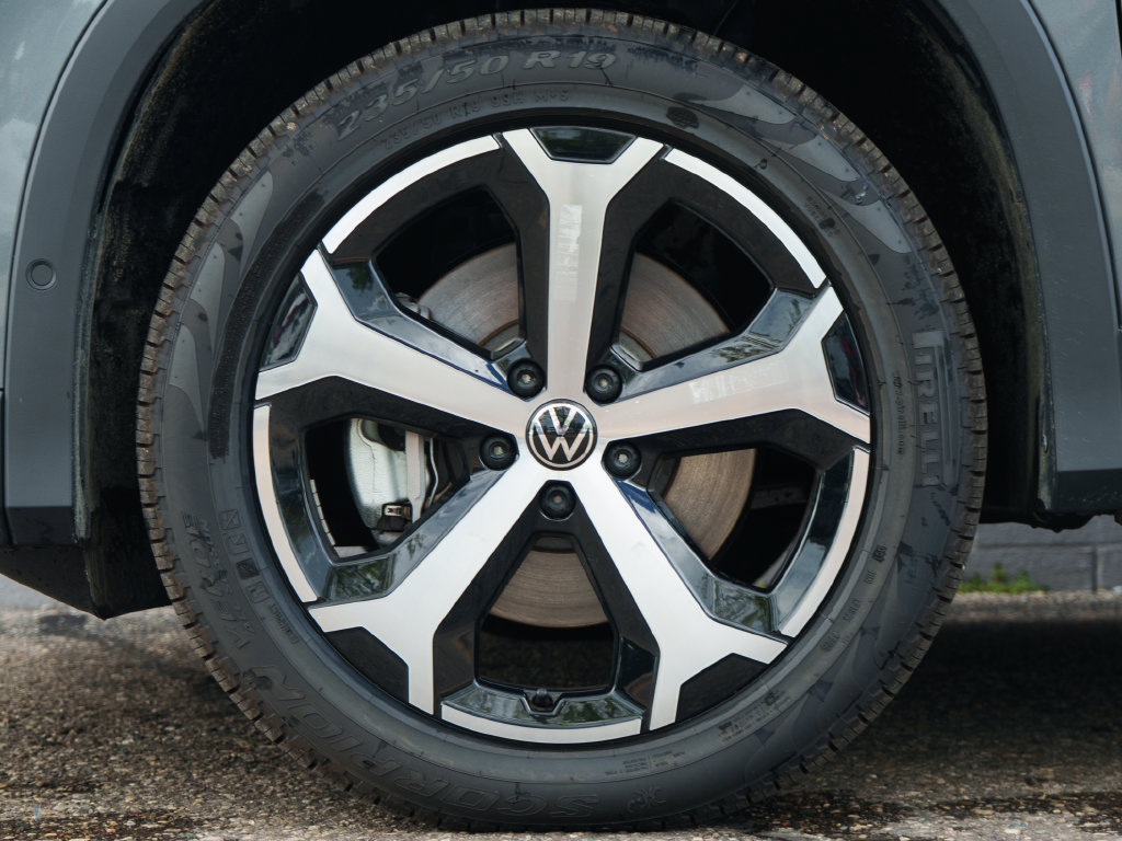 New 2026 Volkswagen Tiguan SE AWD/4WD image 7
