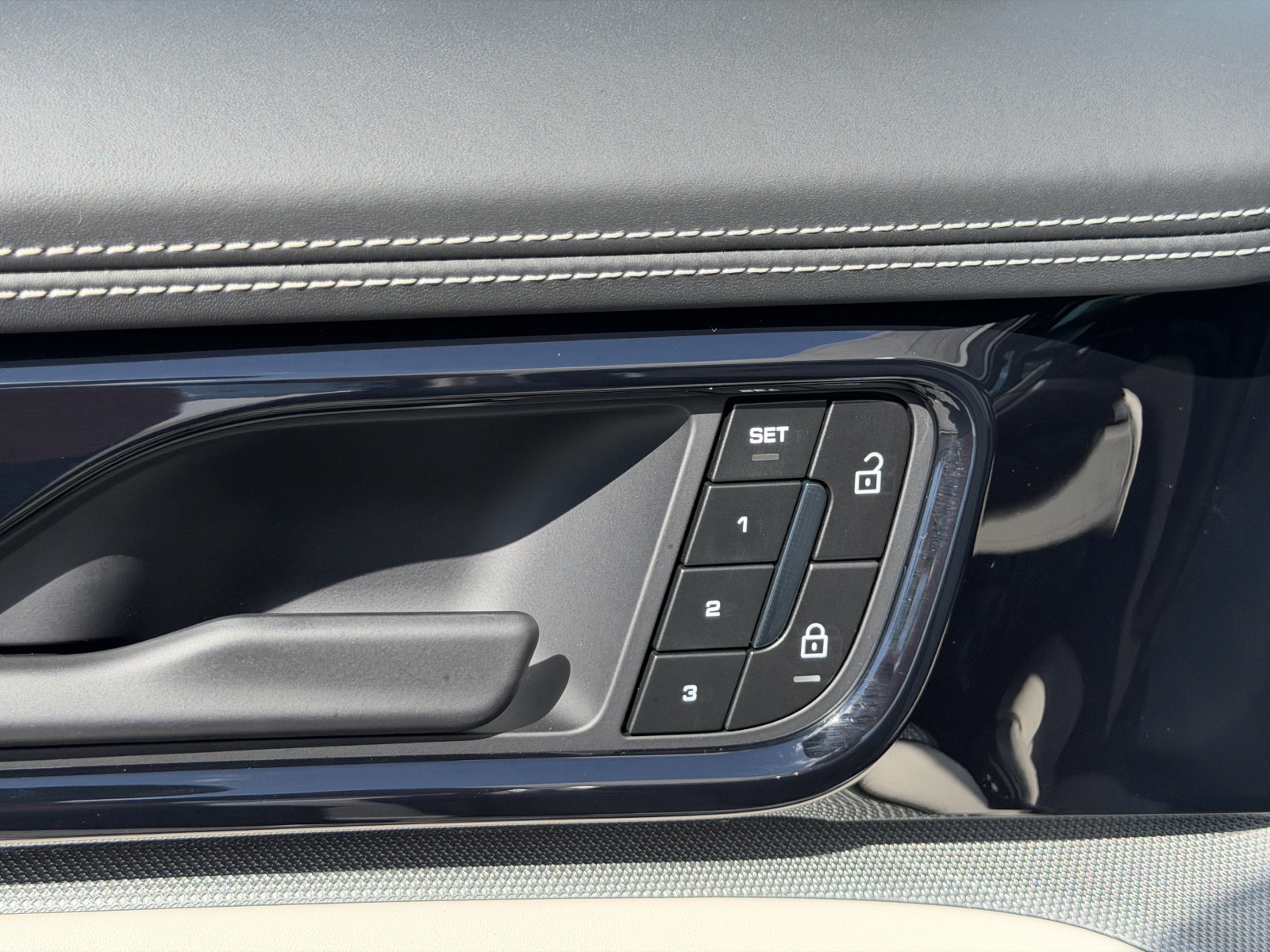 New 2026 Porsche Panamera RWD image 22