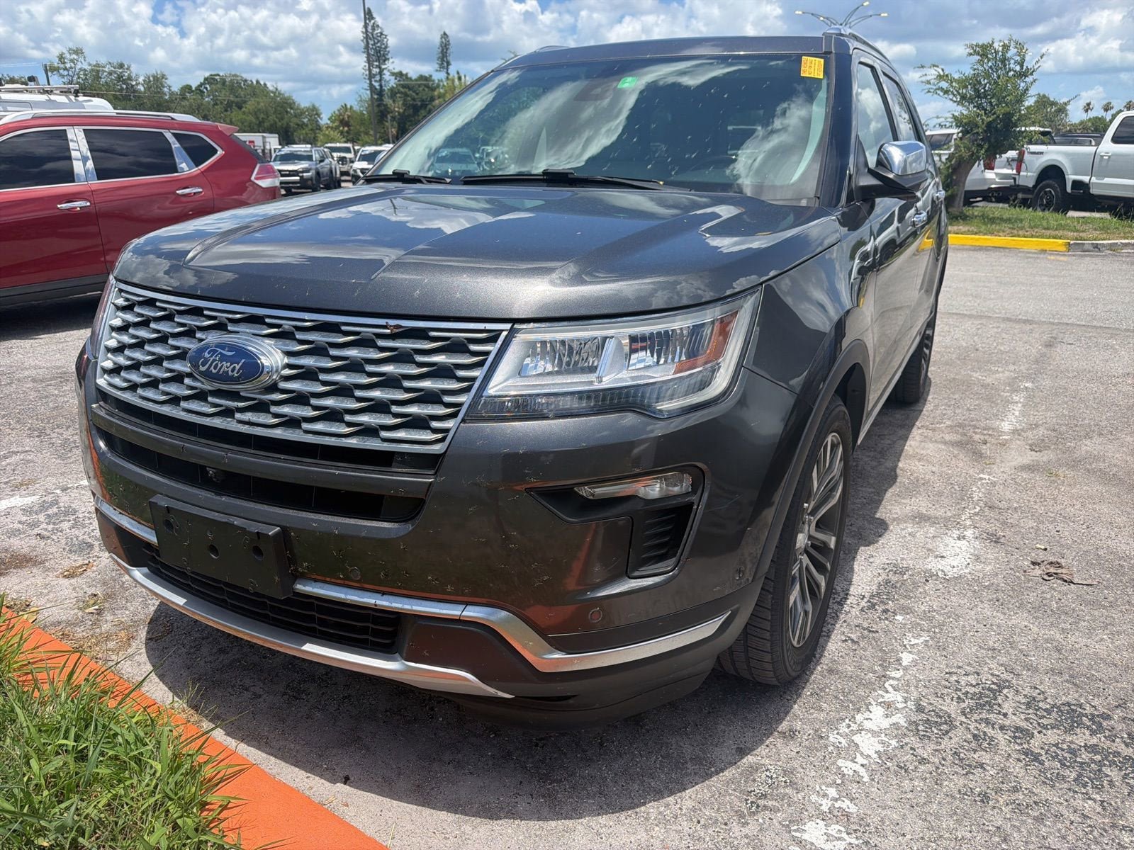 Used 2018 Ford Explorer Platinum AWD/4WD image 4