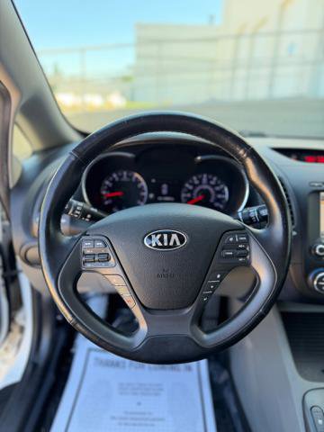 Used 2014 Kia Forte EX w/ Premium Package FWD image 19