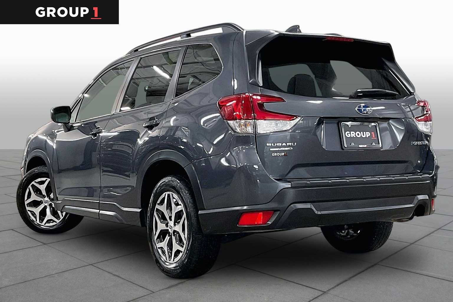 Used 2021 Subaru Forester Premium AWD/4WD image 12