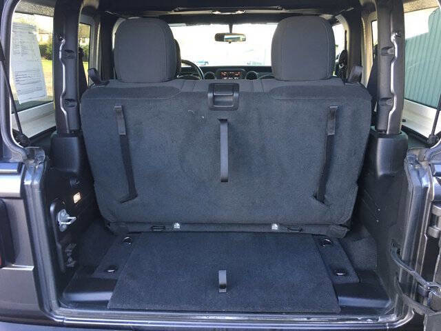 Used 2022 Jeep Wrangler Sport AWD/4WD image 30