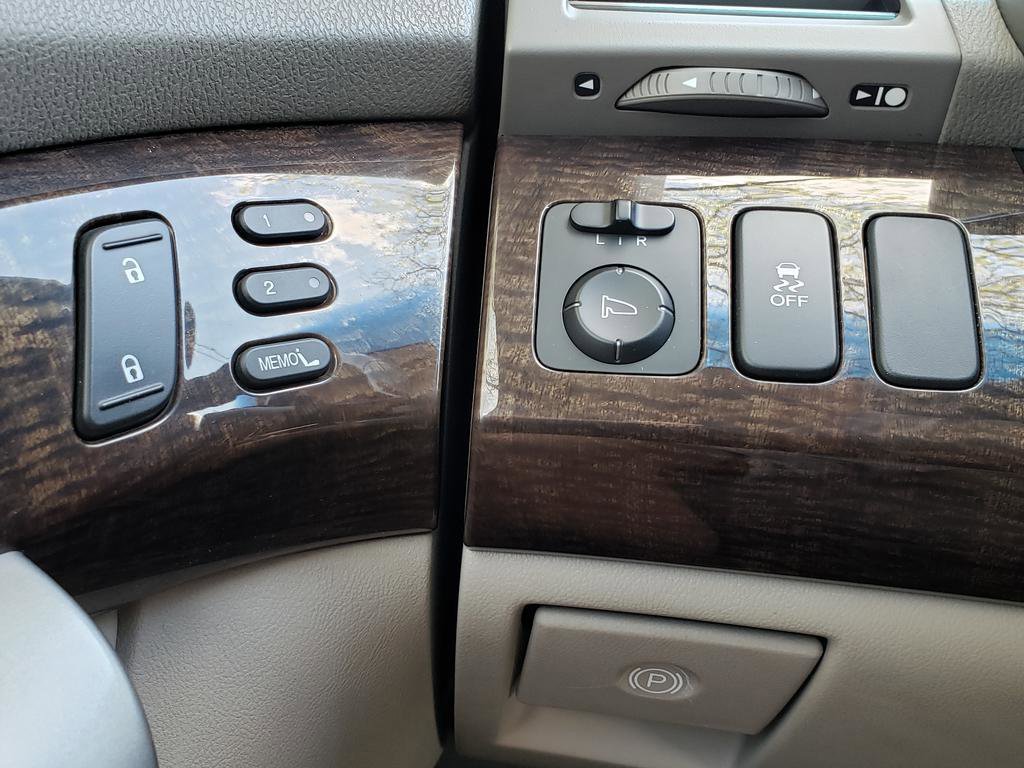 Used 2010 Acura MDX AWD/4WD image 18
