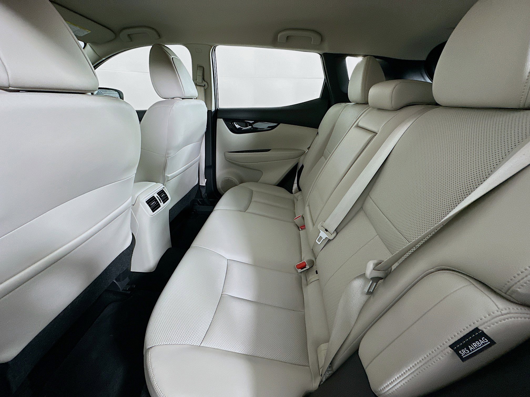 Used 2022 Nissan Rogue Sport SL image 27