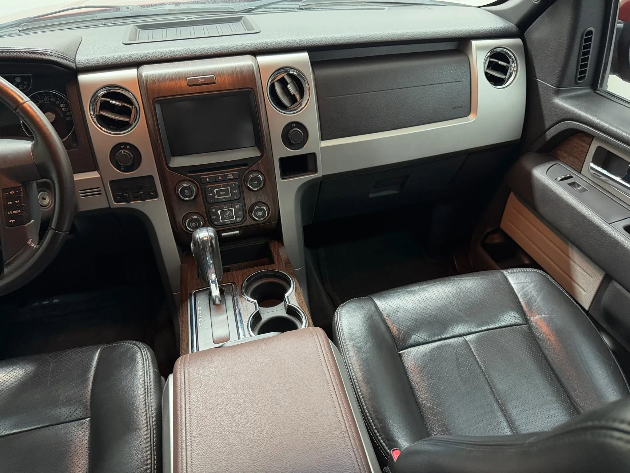Used 2013 Ford F150 Lariat w/ Mid Equipment Group RWD image 27