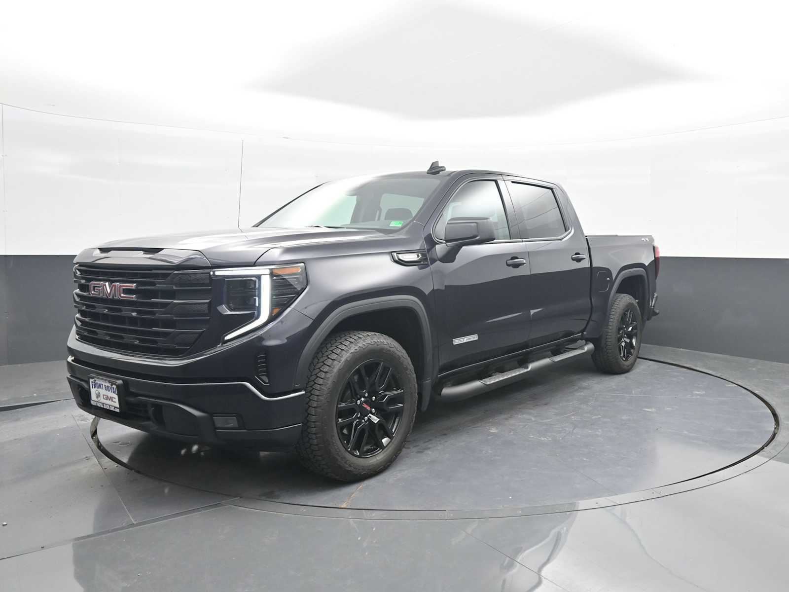 Used 2026 GMC Sierra 1500 Elevation w/ Elevation Select Package AWD/4WD image 4