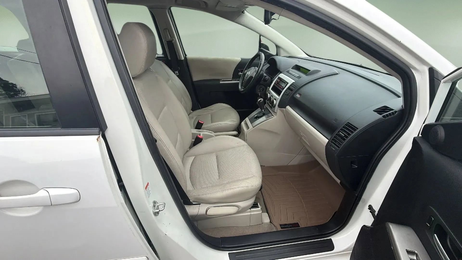 Used 2009 MAZDA MAZDA5 Grand Touring image 11