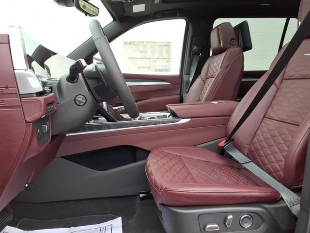 New 2026 Cadillac Escalade ESV Luxury w/ Touring Package AWD/4WD image 11