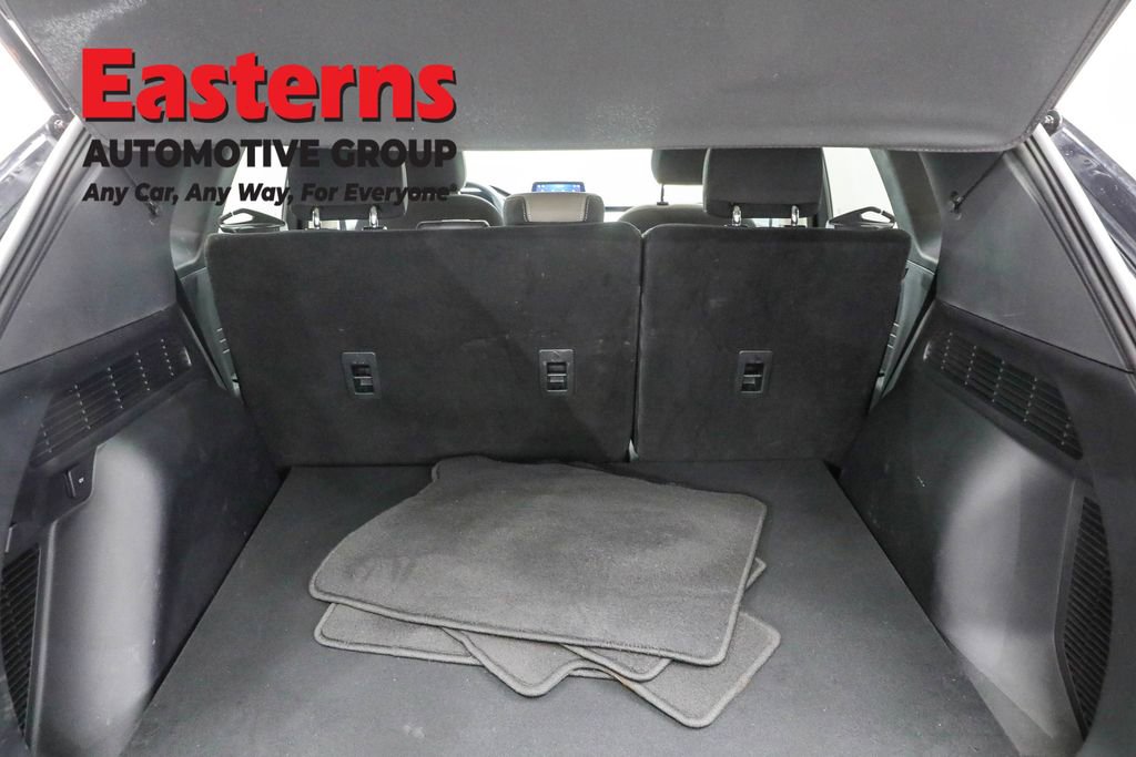 Used 2022 Ford Escape SE image 9