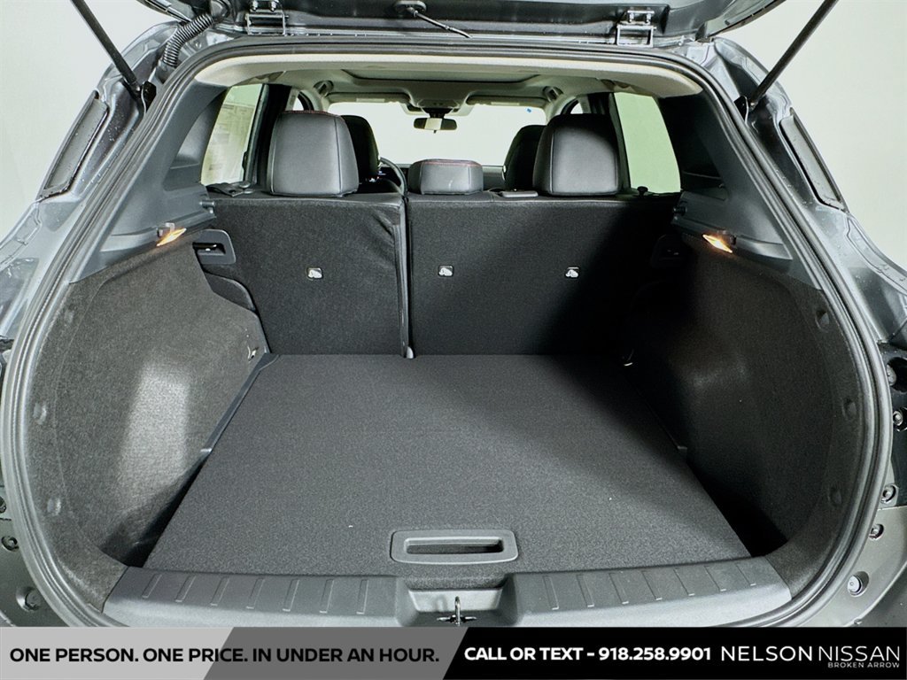 New 2026 Nissan Kicks SR w/ SR Premium Package FWD image 26