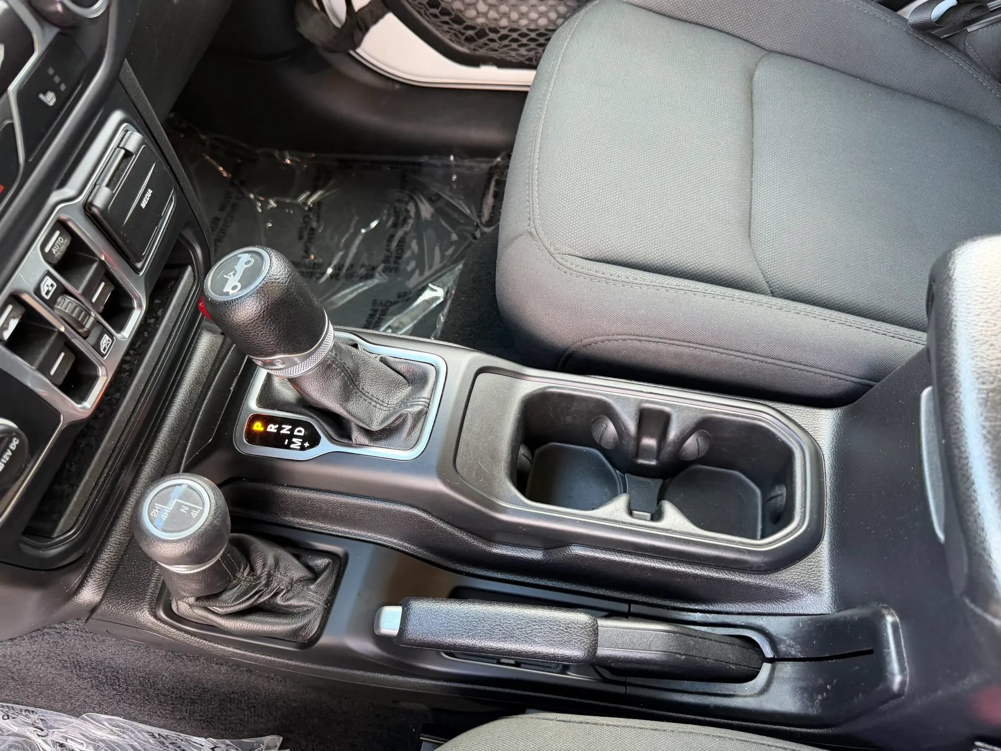Used 2019 Jeep Wrangler Unlimited Sport S AWD/4WD image 29