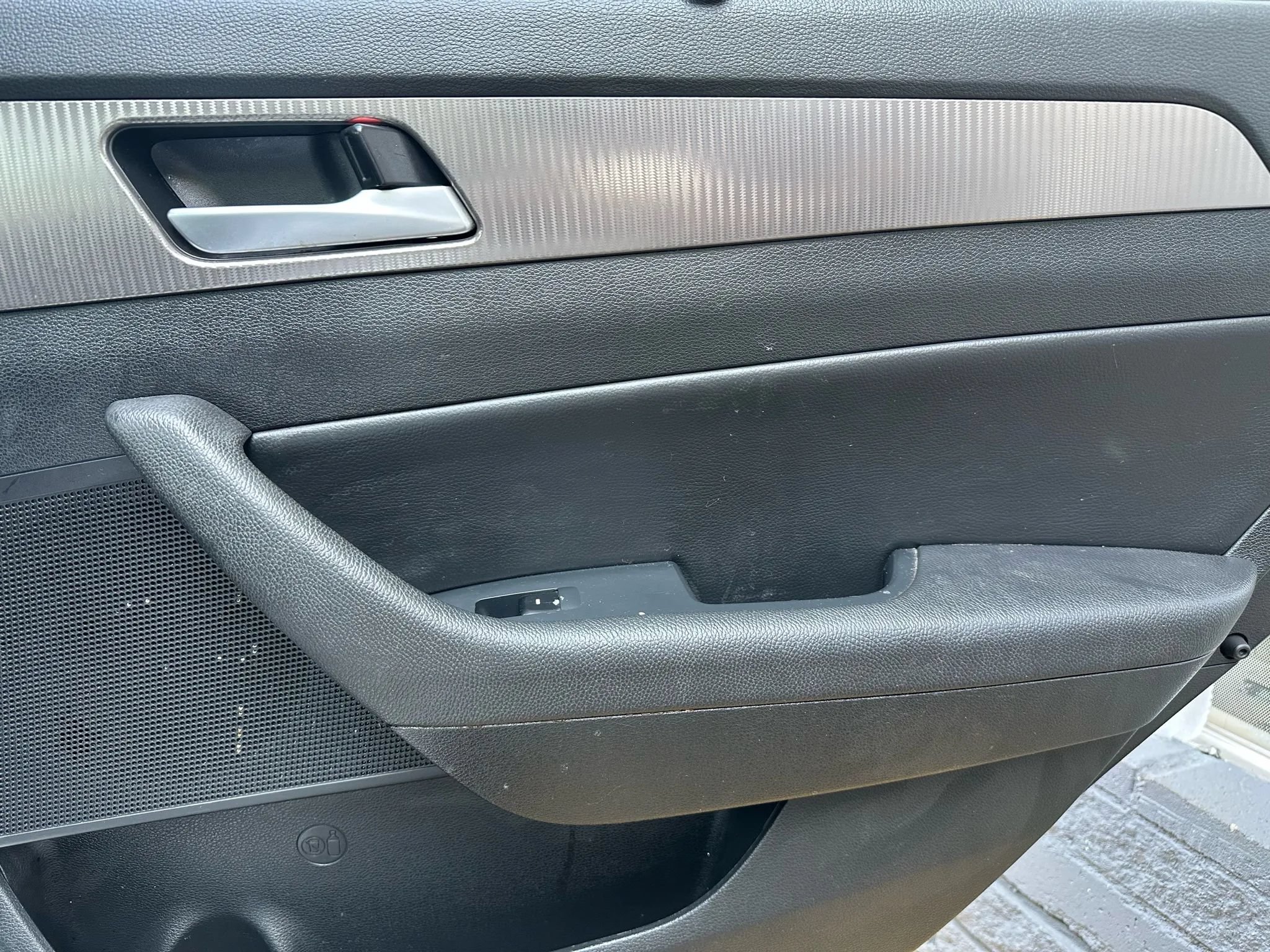 Used 2018 Hyundai Sonata Limited FWD image 12