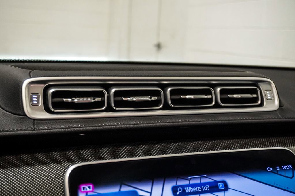 Used 2022 Mercedes-Benz S 500 4MATIC w/ AMG Line Package image 26