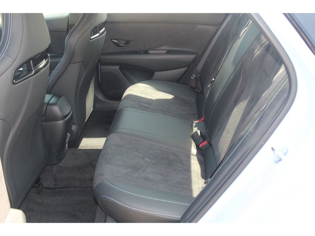 New 2025 Hyundai Elantra N image 13