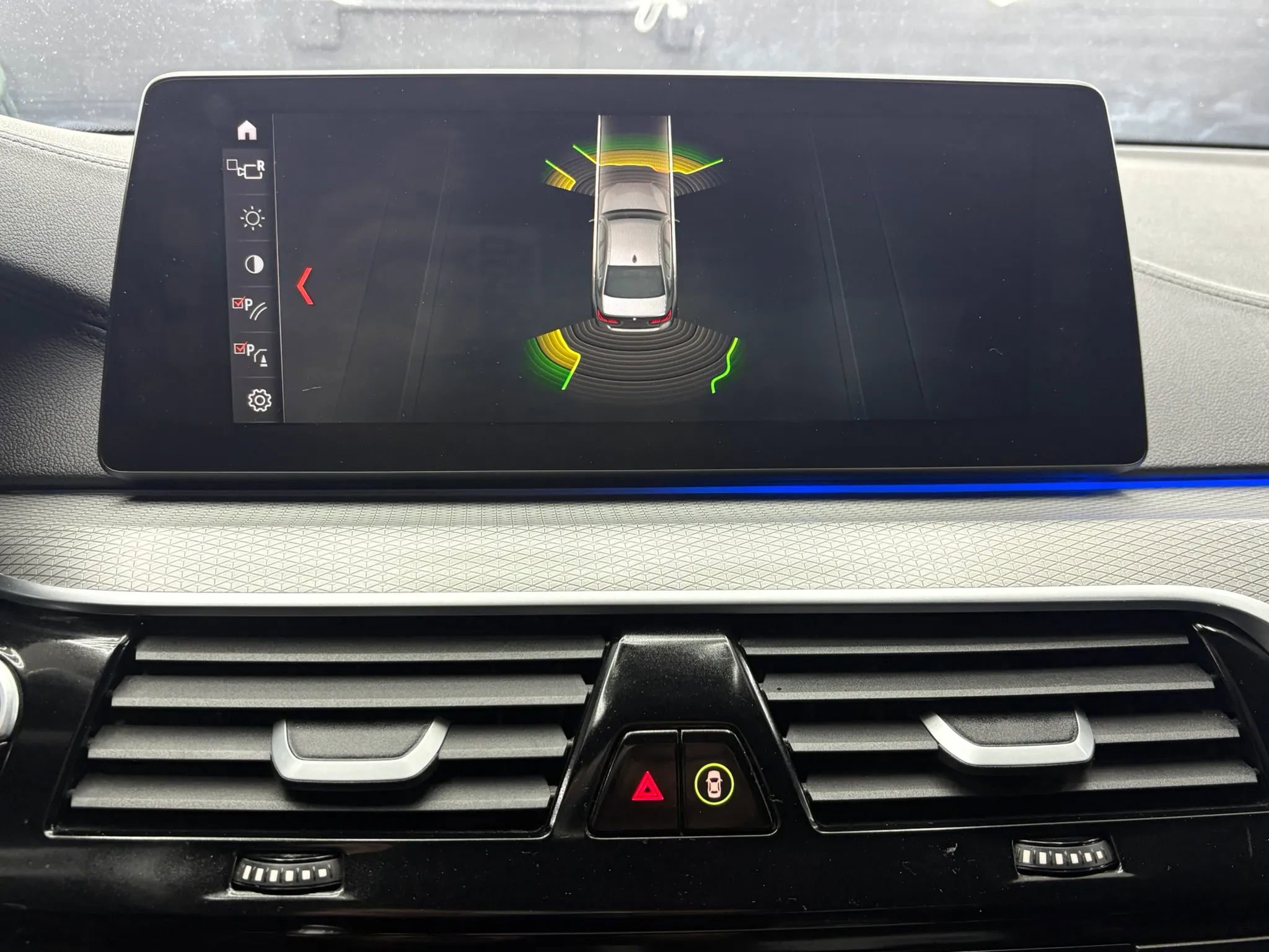 Used 2018 BMW 540i RWD image 16