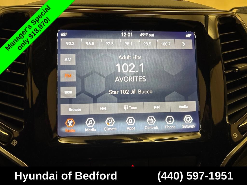 Used 2019 Jeep Cherokee Limited FWD image 20