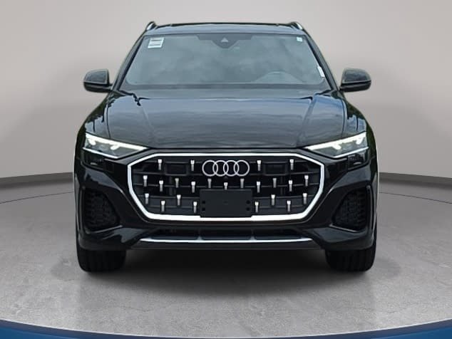 Used 2024 Audi Q8 Premium Plus AWD/4WD image 2
