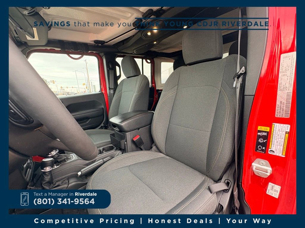 Used 2024 Jeep Wrangler Unlimited w/ LED Headlamp & Fog Lamp Group image 24