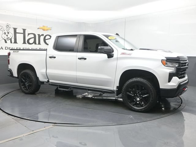 Used 2022 Chevrolet Silverado 1500 LT Trail Boss w/ Convenience Package II AWD/4WD image 6