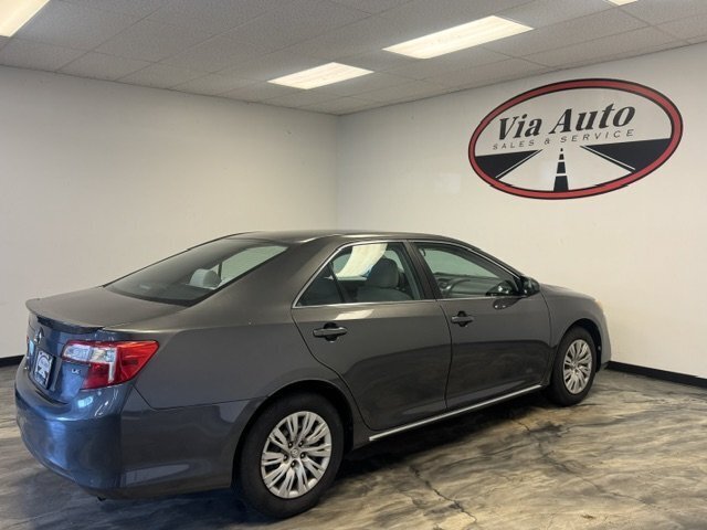 Used 2012 Toyota Camry LE FWD image 6