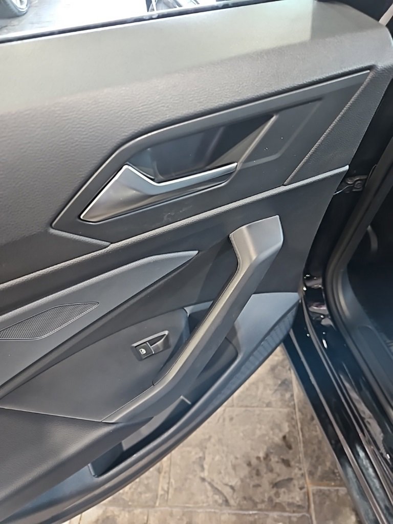 New 2026 Volkswagen Jetta SE image 21