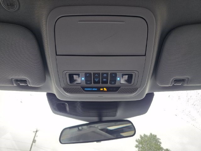 Used 2023 Ford Explorer XLT w/ Equipment Group 202A AWD/4WD image 38