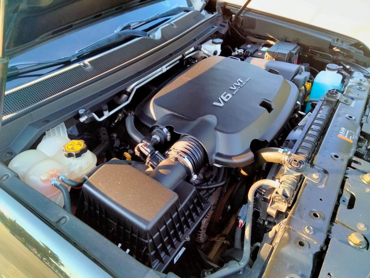 Used 2021 Chevrolet Colorado W/T w/ Custom Special Edition image 28