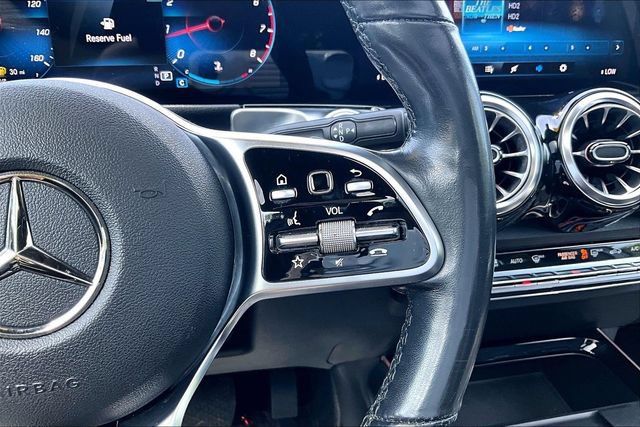 Certified 2023 Mercedes-Benz GLB 250 4MATIC image 21