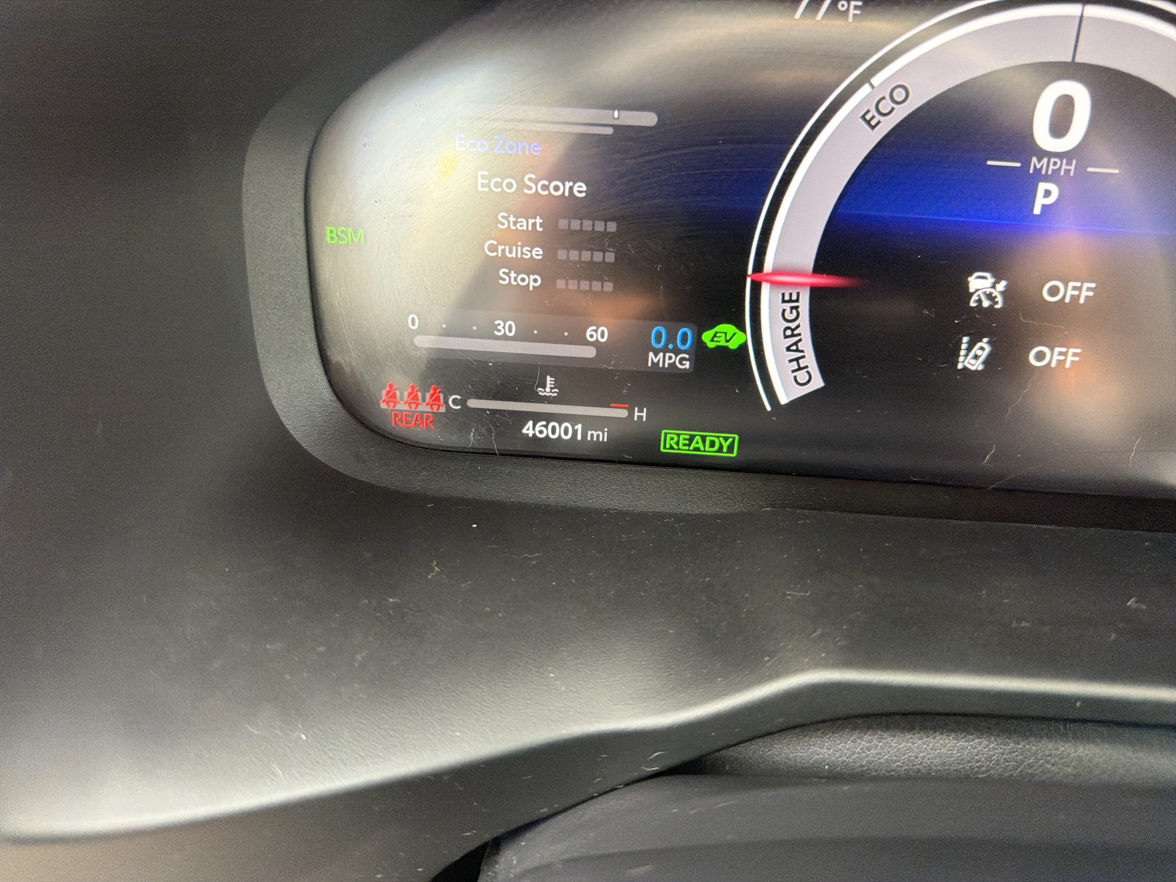 Used 2024 Toyota RAV4 Limited w/ Weather Package AWD/4WD image 4