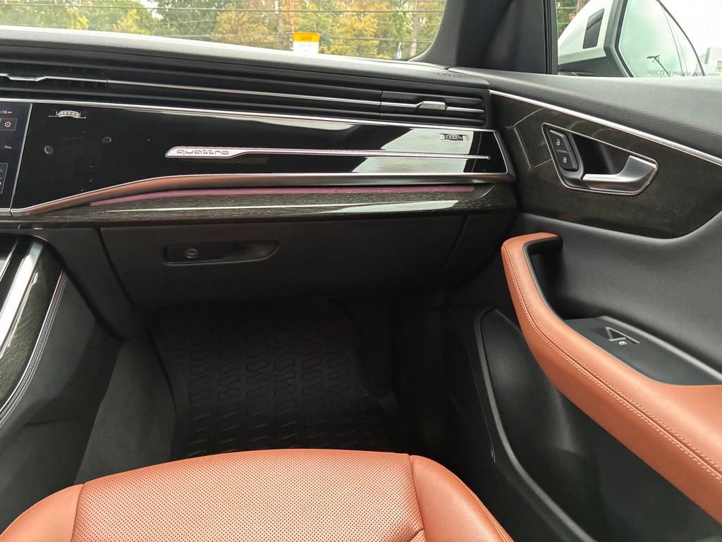 Used 2023 Audi Q8 Prestige w/ Prestige Package AWD/4WD image 46