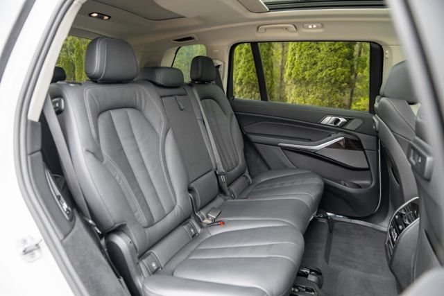 Used 2021 BMW X7 xDrive40i w/ Premium Package AWD/4WD image 38