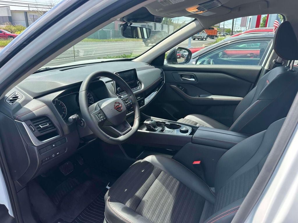 Used 2026 Nissan Rogue SV w/ Rock Creek Premium Package AWD/4WD image 15