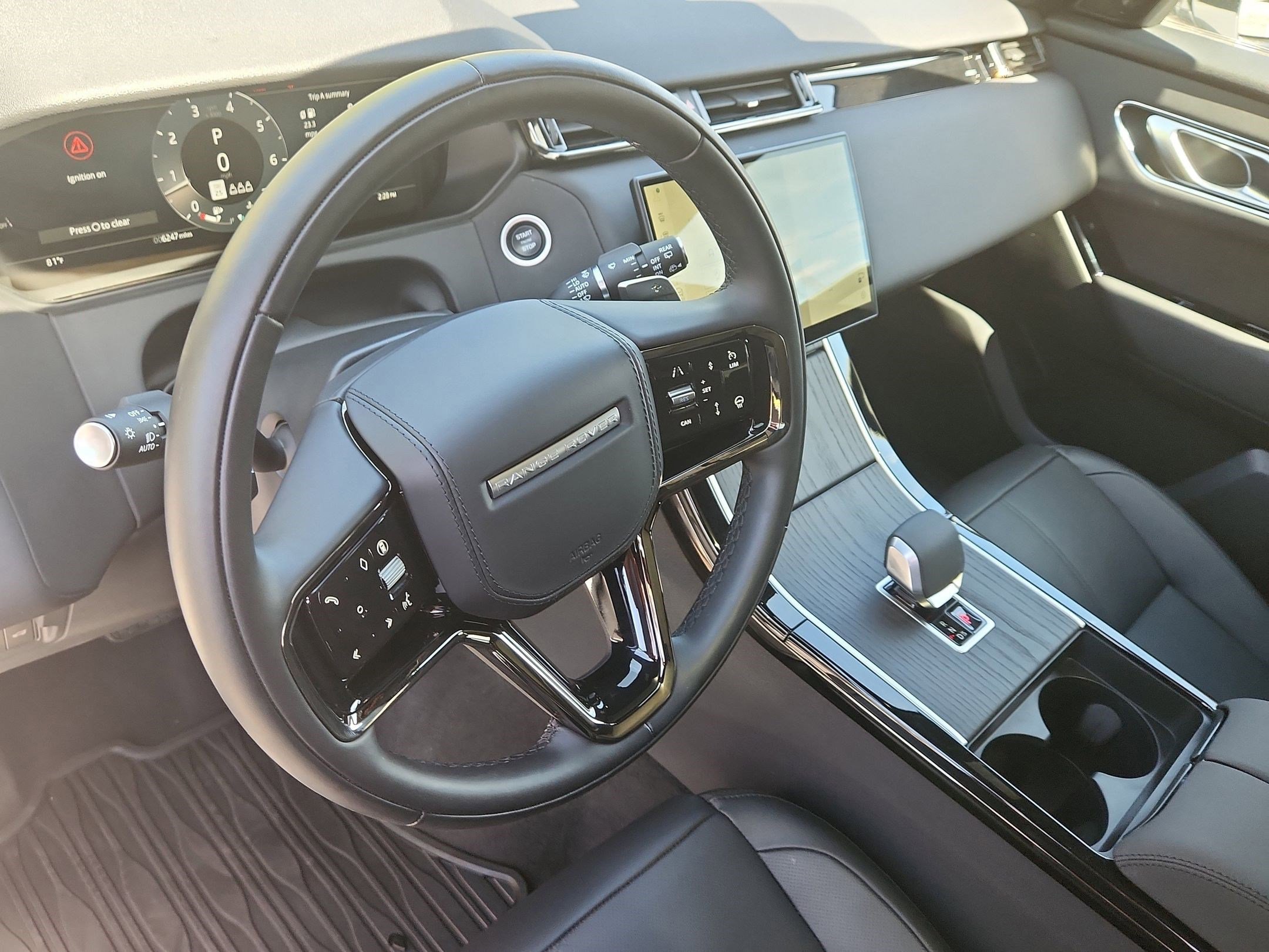 Certified 2026 Land Rover Range Rover Velar S AWD/4WD image 4