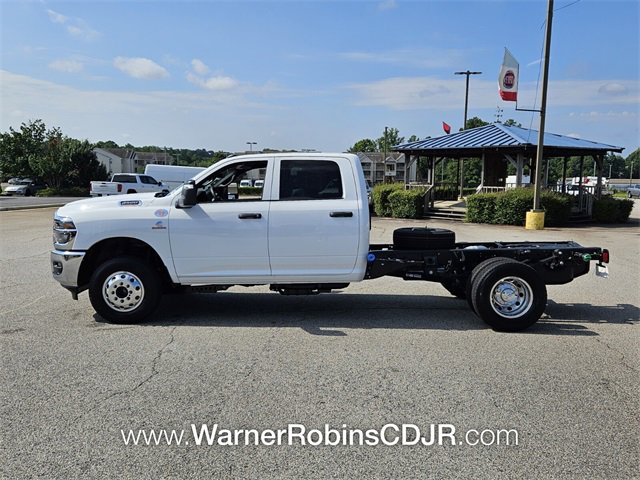 New 2025 RAM 3500 Tradesman w/ Chrome Appearance Group image 4
